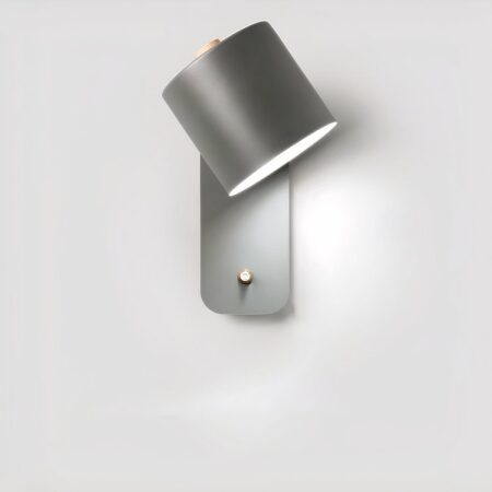 Wandleuchte mit Leseleuchte im skandinavischen Stil